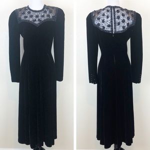 ‼️CLEARANCE‼️ Vintage Nancy Johnson Premiere Velvet Black Dress